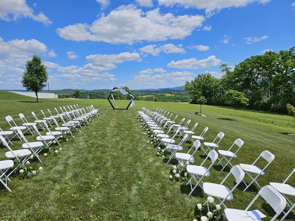 Mountain View Barn Weddings