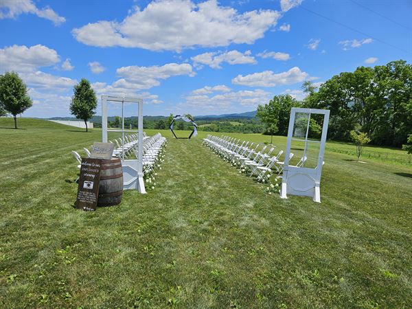 Mountain View Barn Weddings
