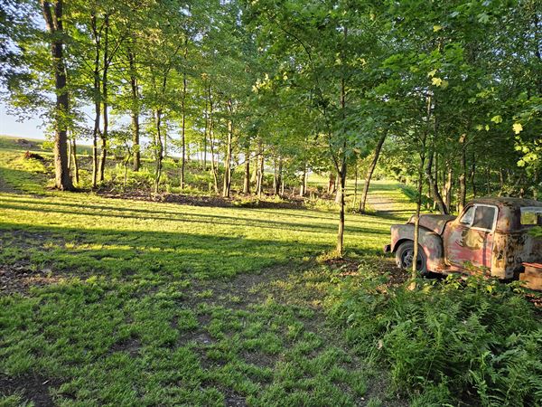 Mountain View Barn Weddings