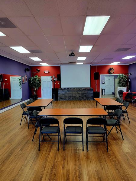 Esmeralda Dance Studio