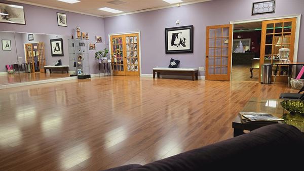 Esmeralda Dance Studio