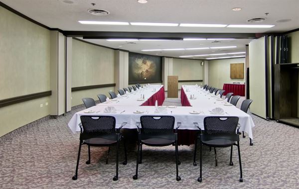 Chateau Lacombe Hotel