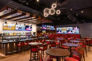 VEE Restaurant & Sports Lounge