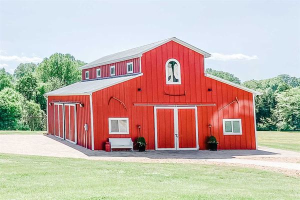 Adams International School