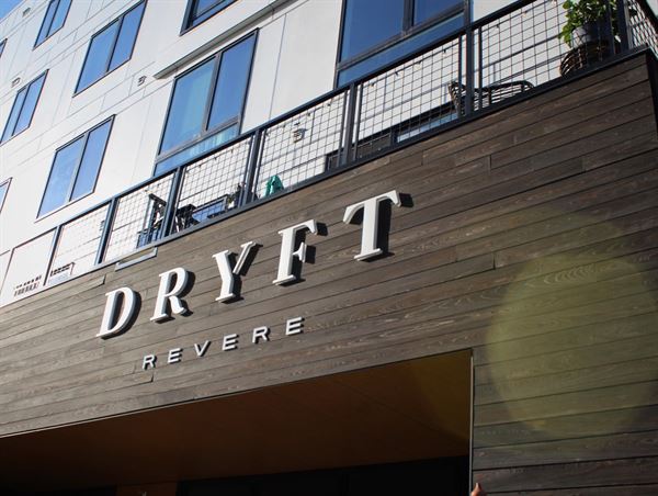Dryft Revere