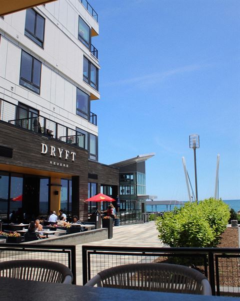 Dryft Revere