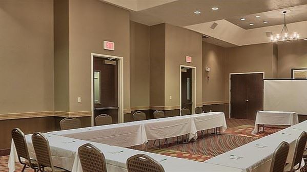 Holiday Inn Hotel & Suites Albuquerque Airport