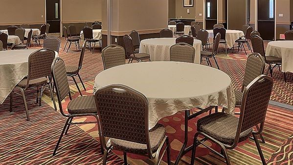 Holiday Inn Hotel & Suites Albuquerque Airport