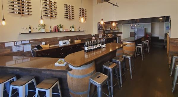 Portland Wine Bar & Winery Tasting Room