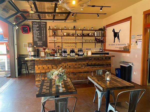 The Winery at Manzanita