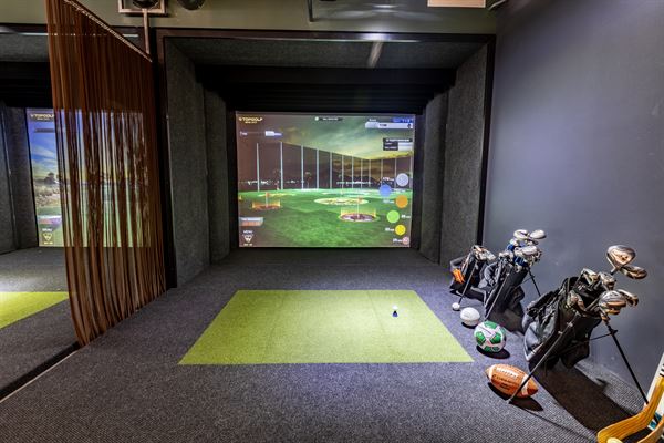 Tom's Watch Bar - Denver