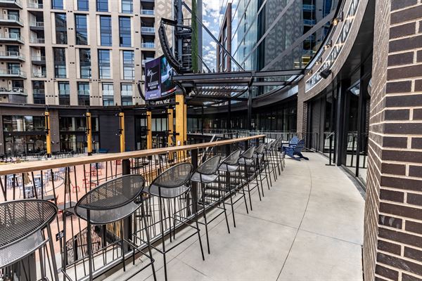 Tom's Watch Bar - Denver