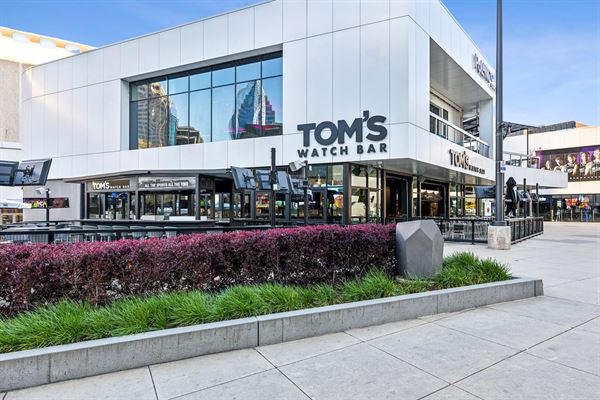 Tom's Watch Bar Sacramento