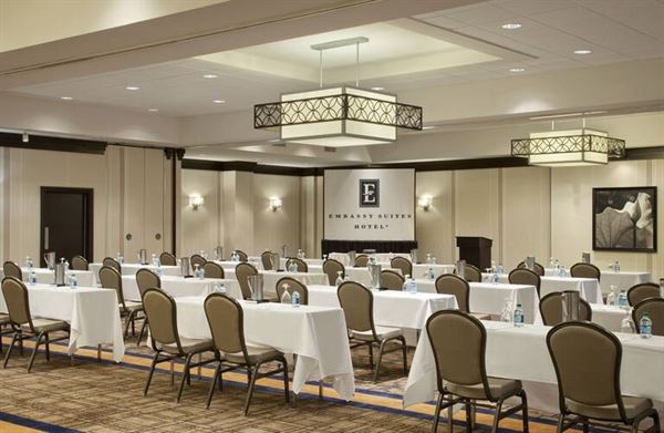 The Embassy Suites by Hilton St. Louis Airport