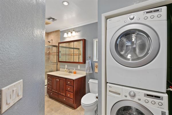 Shangri-La Mount Laguna