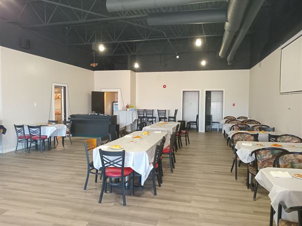 David's Restaurant & Lounge