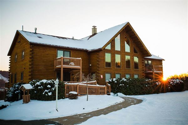 Lake View Lodge