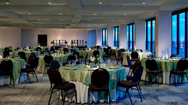 Renaissance St. Louis Airport Hotel