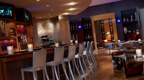 Renaissance St. Louis Airport Hotel