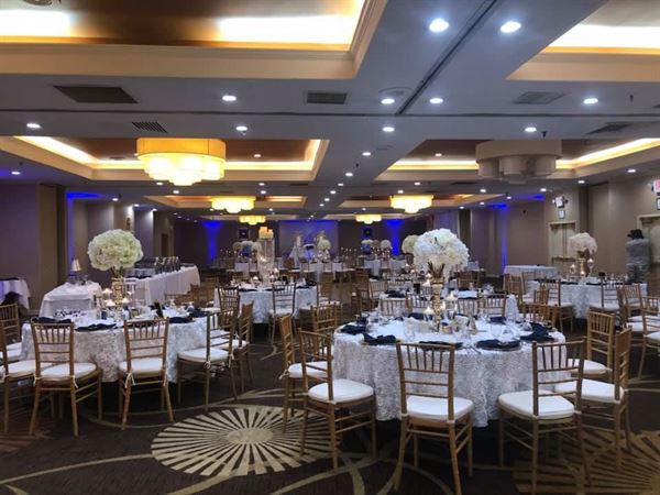 Holiday Inn Tanglewood – Roanoke