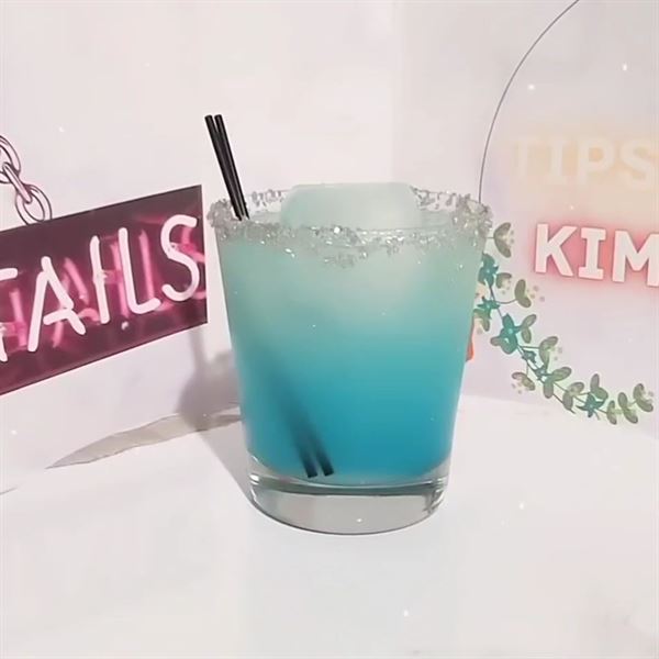 Tipsy Gyal Kimixtry LLC