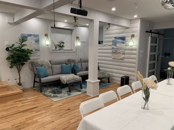 Larimar Retreat + DIY Spa + Outdoor Kitchen+ 2 Chalets