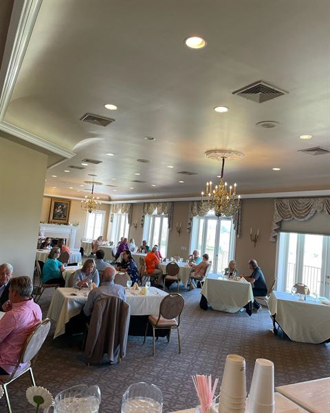 Cross Creek Golf Club