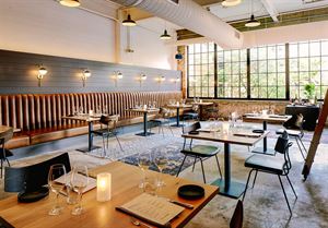 Broadcloth Restaurant