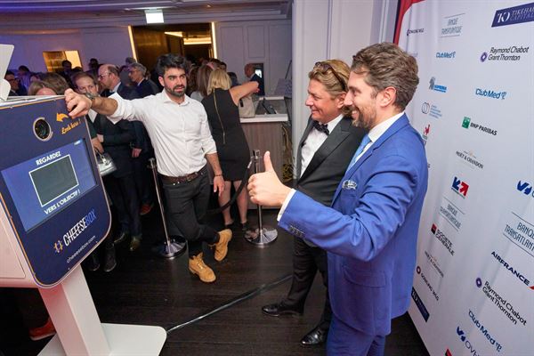 Activation de marque CheeeseBOX Inc.