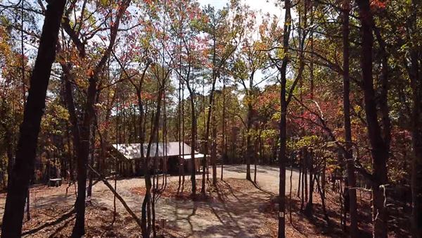 The Pavilion at the Limelight Inn