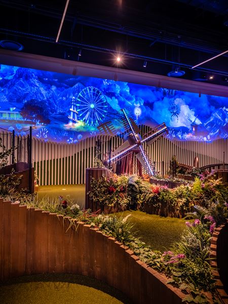 Swingers - The Crazy Golf Club (Dupont Circle)