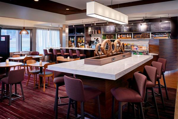 Sonesta Select Kansas City Airport