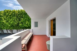 2nd Floor Bungalow Building