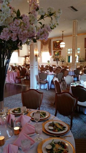 The Martha Washington Inn and Spa