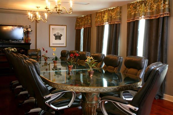 The Martha Washington Inn and Spa