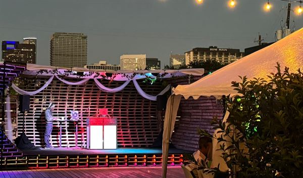 Stesti Food Hall & Beer Garden