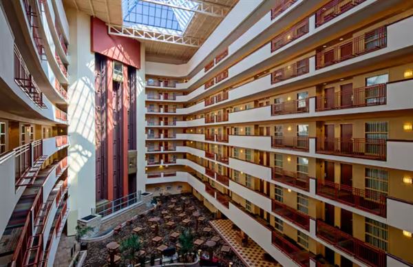 Embassy Suites Albuquerque - Hotel & Spa