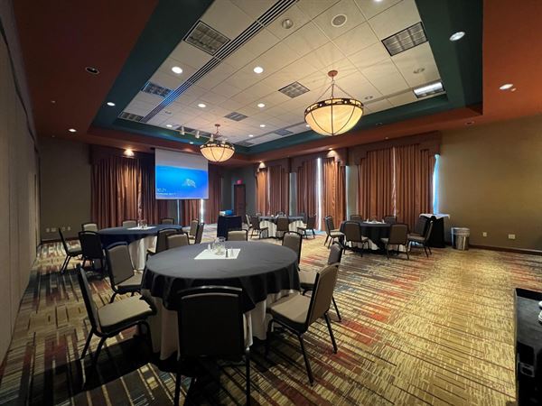 Embassy Suites Albuquerque - Hotel & Spa