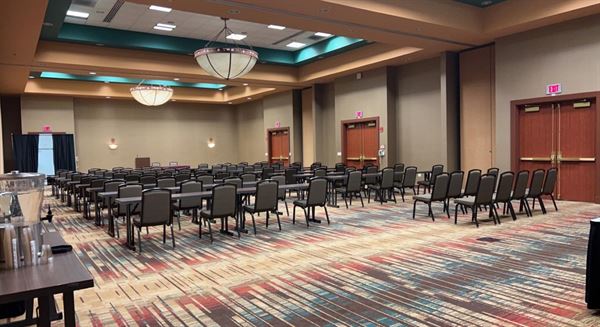 Embassy Suites Albuquerque - Hotel & Spa