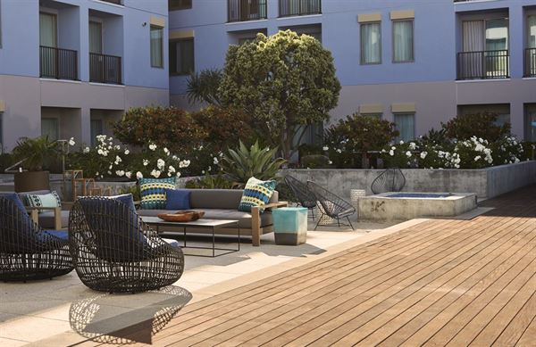 Kimpton Shorebreak Resort