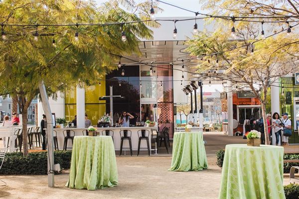 Carnitas' Snack Shack