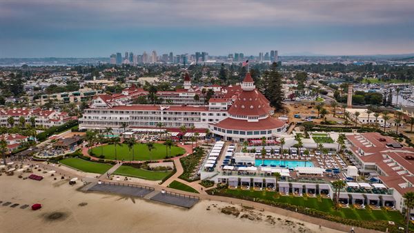 The Headquarters by Wedgewood Weddings & Events