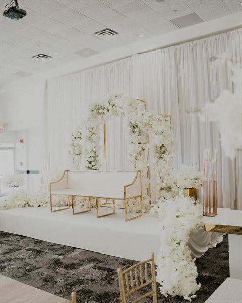 L'Azzurra Banquet Hall Vaughan