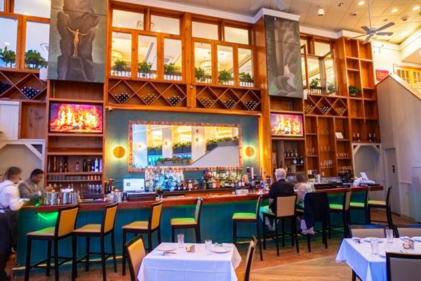 The Mauryas Bar and Lounge