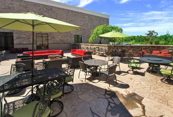 Embassy Suites by Hilton Fayetteville Fort Bragg