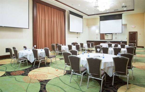 Embassy Suites by Hilton Fayetteville Fort Bragg