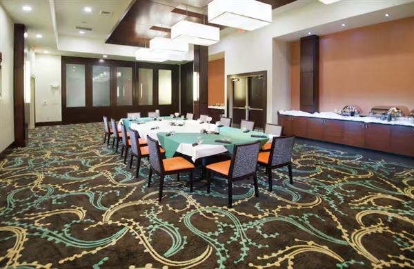 Embassy Suites by Hilton Fayetteville Fort Bragg