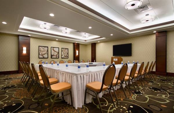 Embassy Suites by Hilton Fayetteville Fort Bragg