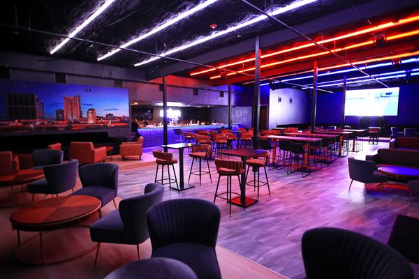 Downtown's #1 Venue-SMOKE SKYBAR