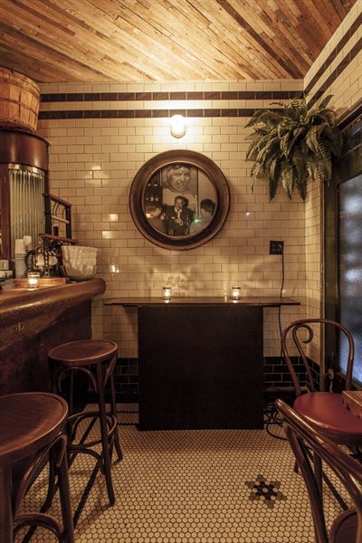 Olffield's Liqour Room